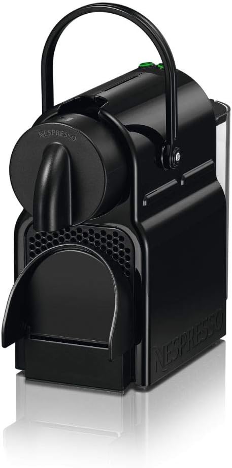Nespresso Inissia — Machine à café à capsules compacte