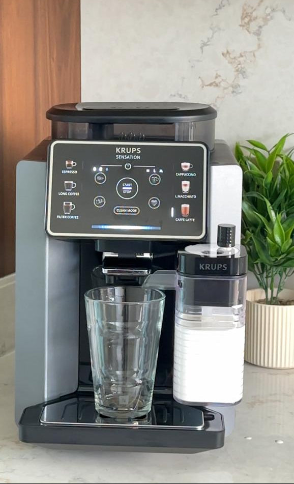 Krups Sensation Lait EA912B10 — Machine à café à grains automatique